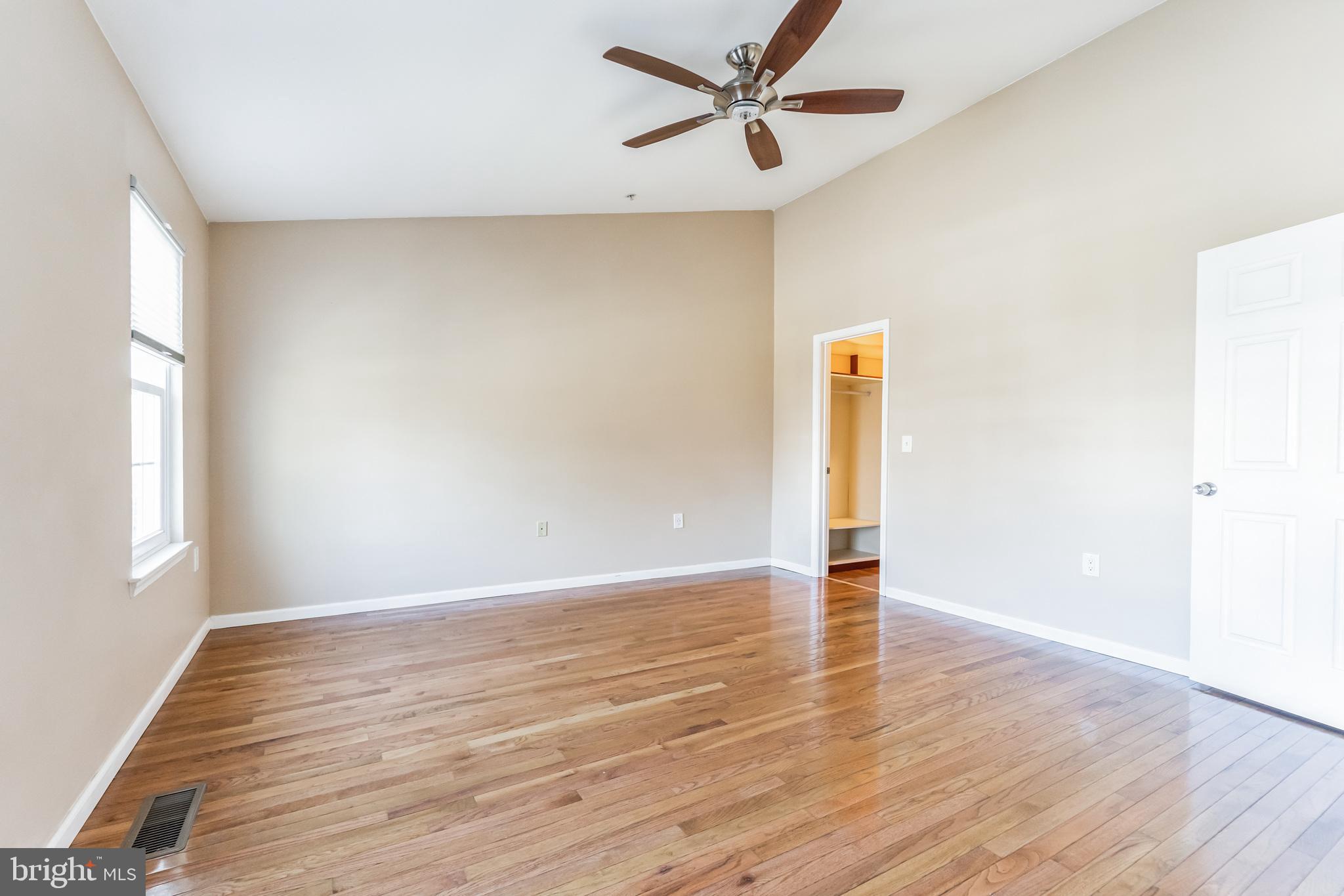 SYCAMORE MEWS - Residential Lease