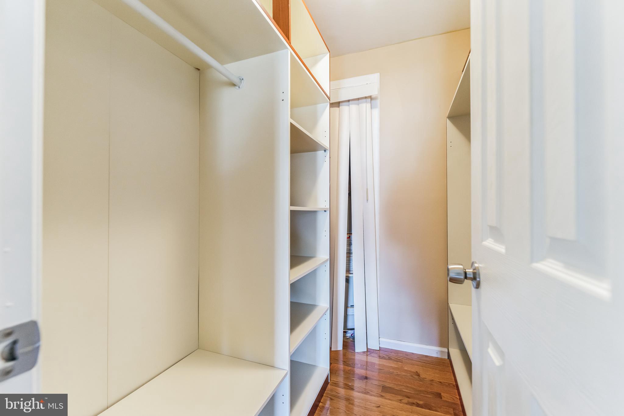 SYCAMORE MEWS - Residential Lease