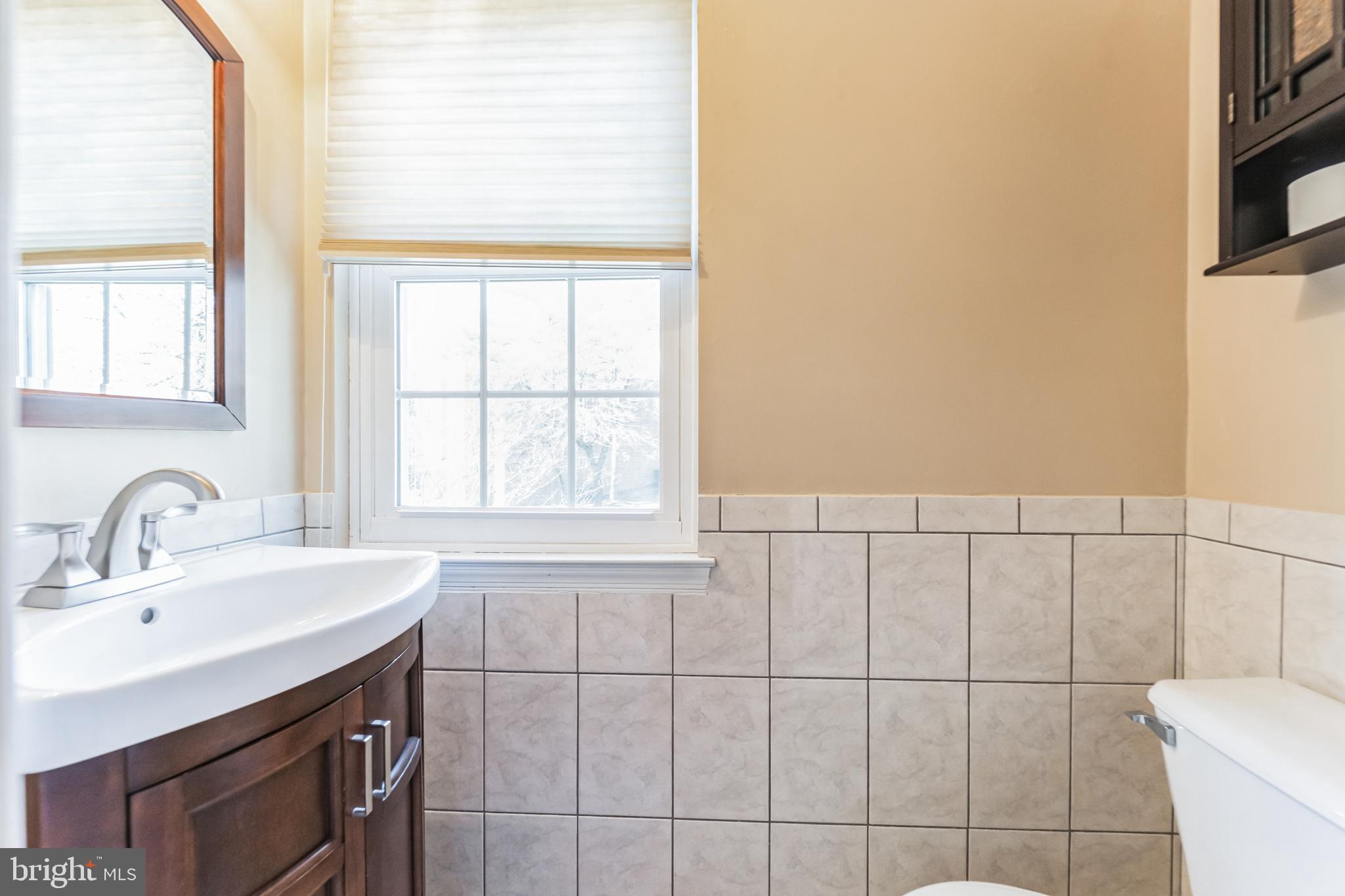 SYCAMORE MEWS - Residential Lease