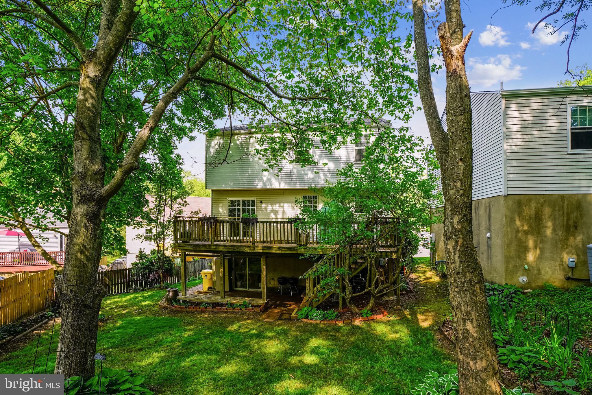 OLD COUNTY ESTATES - Residential