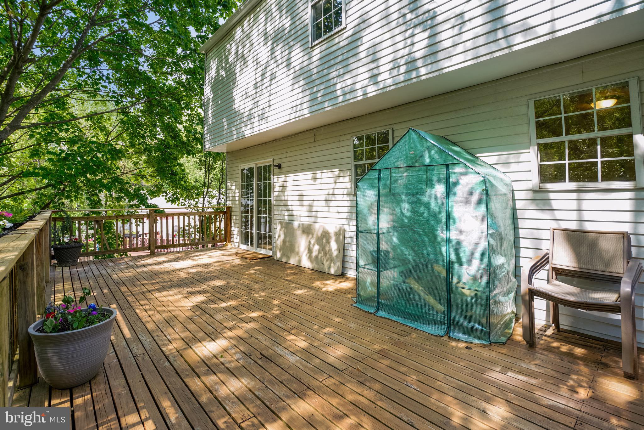 OLD COUNTY ESTATES - Residential