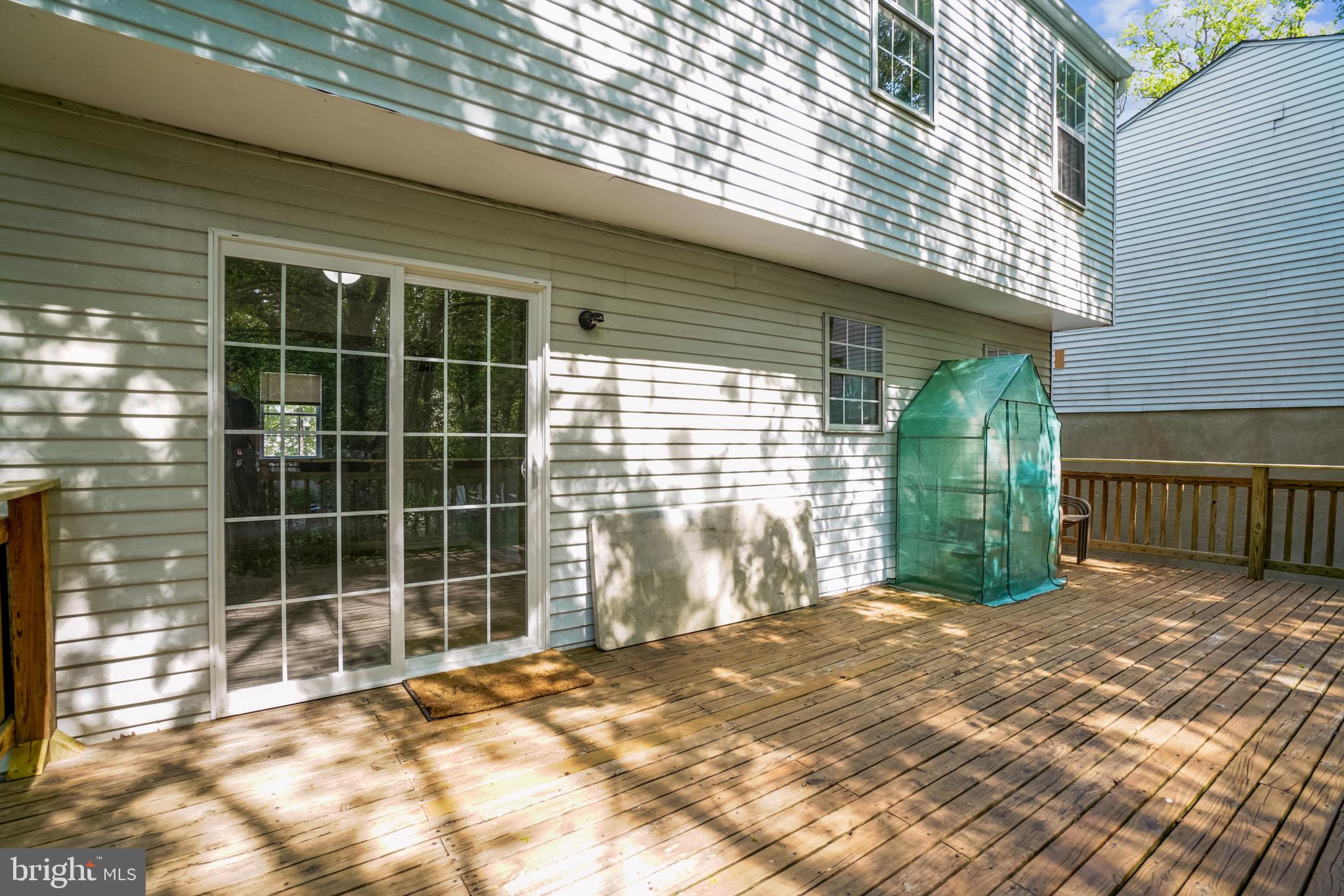 OLD COUNTY ESTATES - Residential