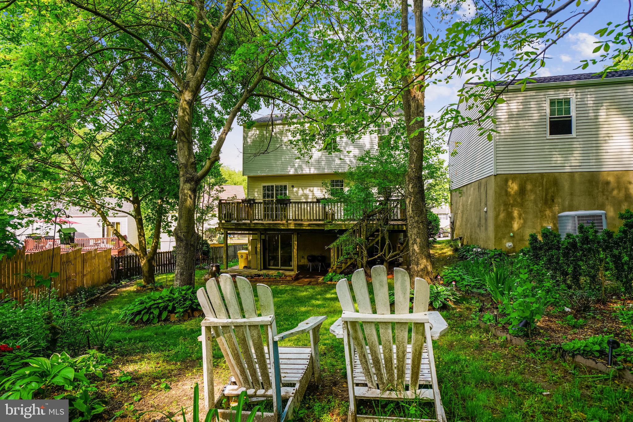 OLD COUNTY ESTATES - Residential