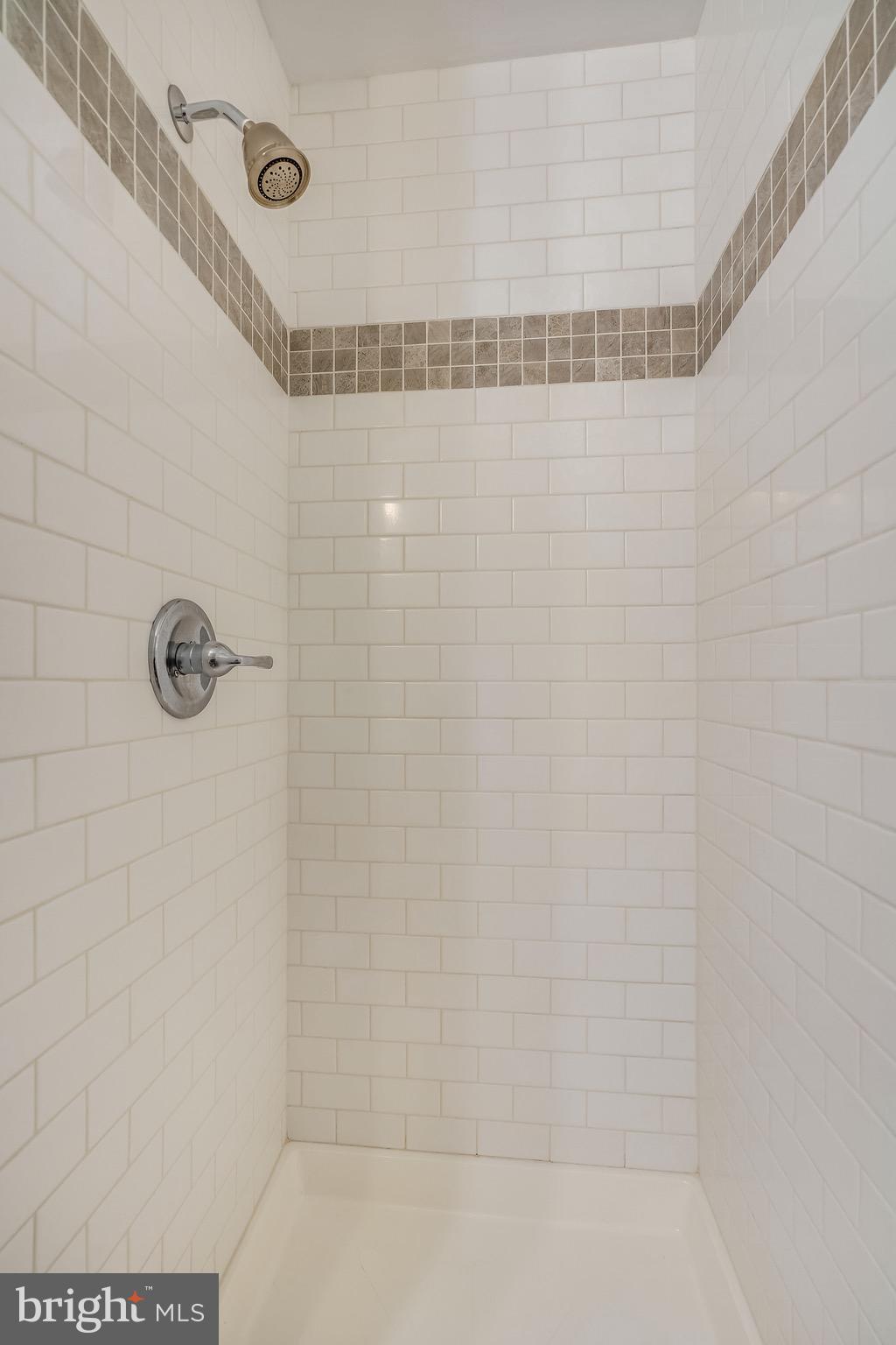 OLD COUNTY ESTATES - Residential