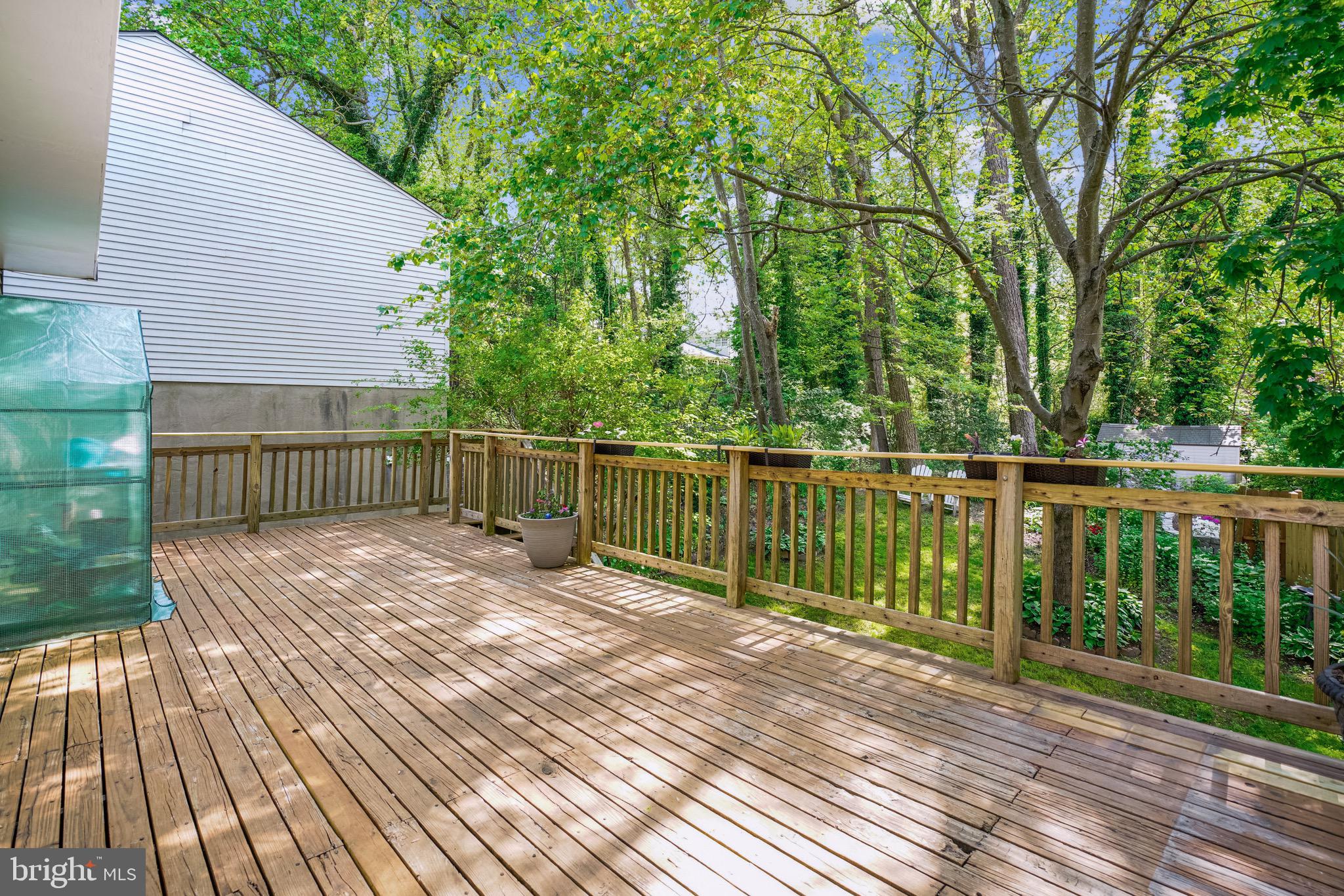 OLD COUNTY ESTATES - Residential