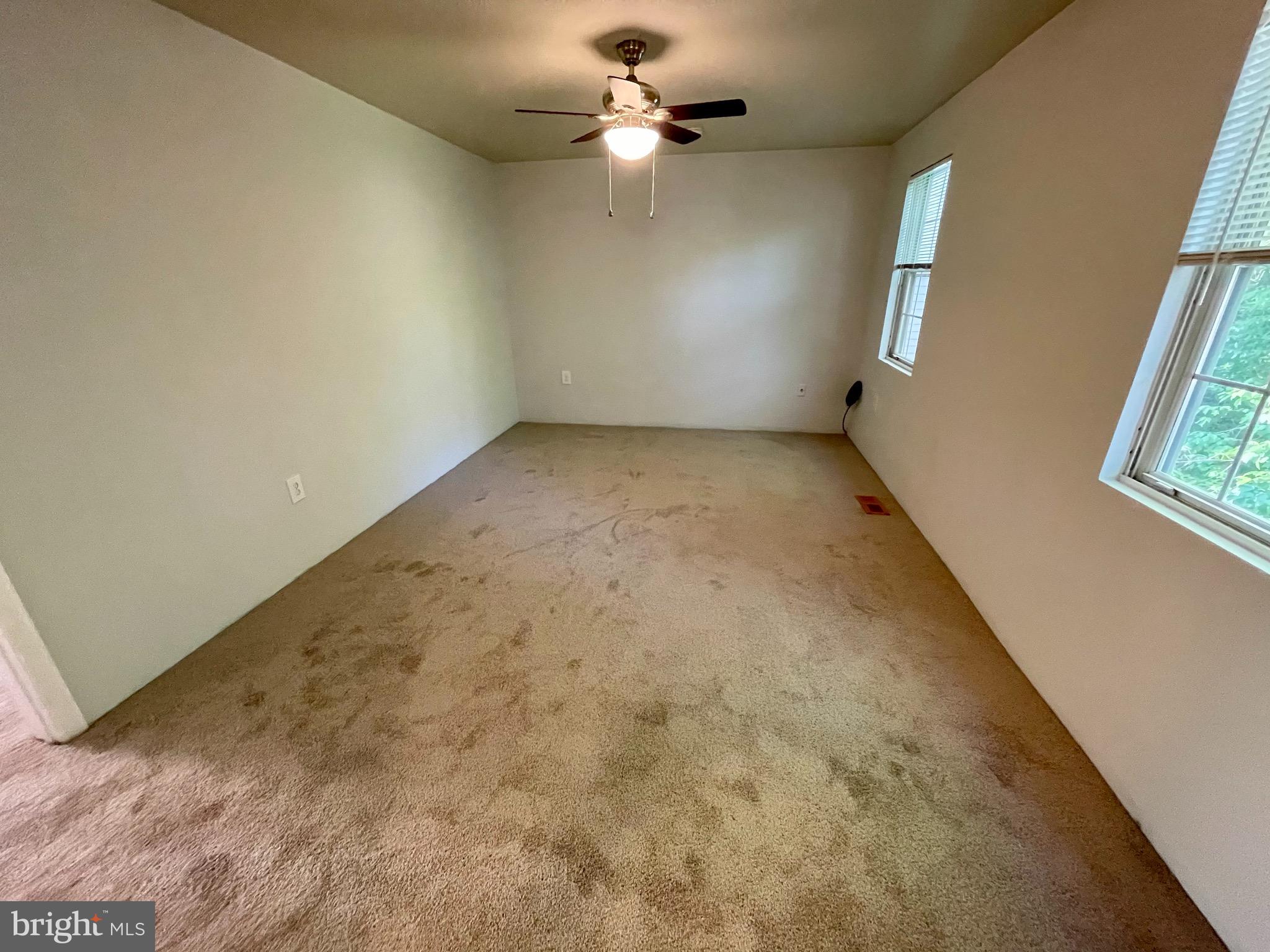 OLD COUNTY ESTATES - Residential