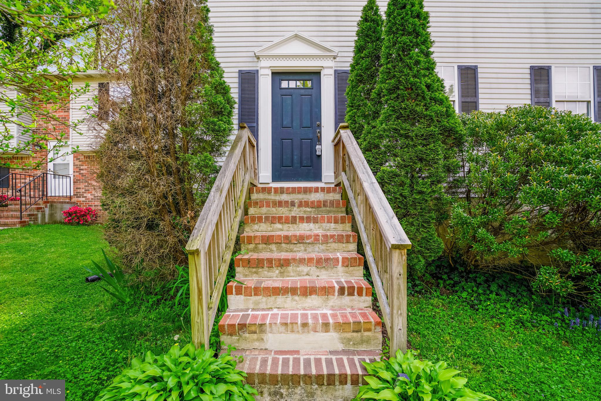 OLD COUNTY ESTATES - Residential