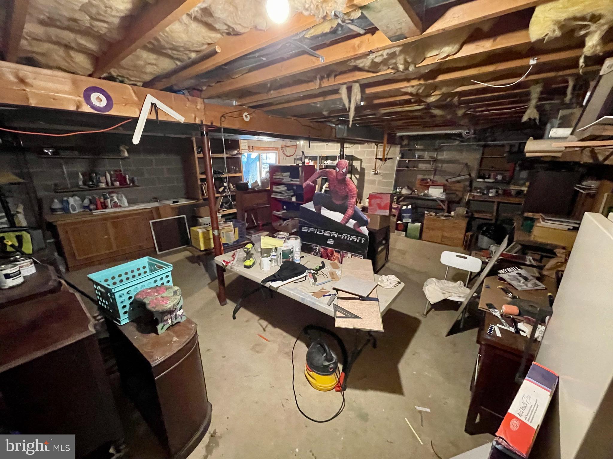 OLD COUNTY ESTATES - Residential