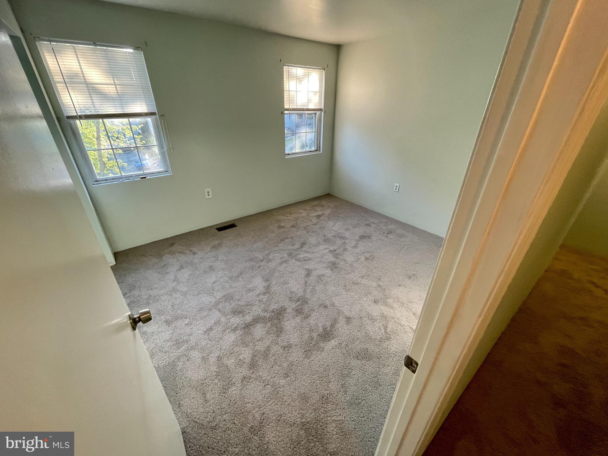 OLD COUNTY ESTATES - Residential