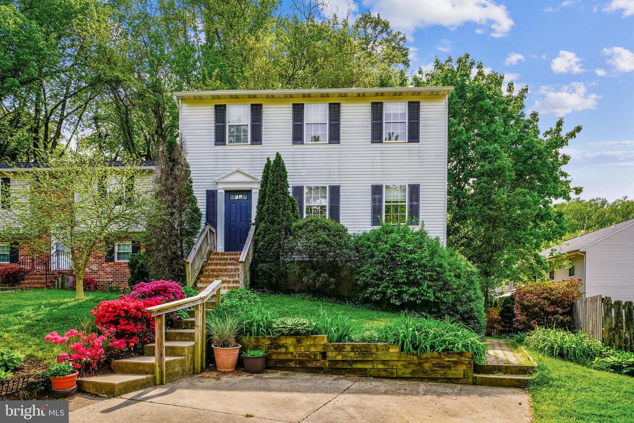 OLD COUNTY ESTATES - Residential