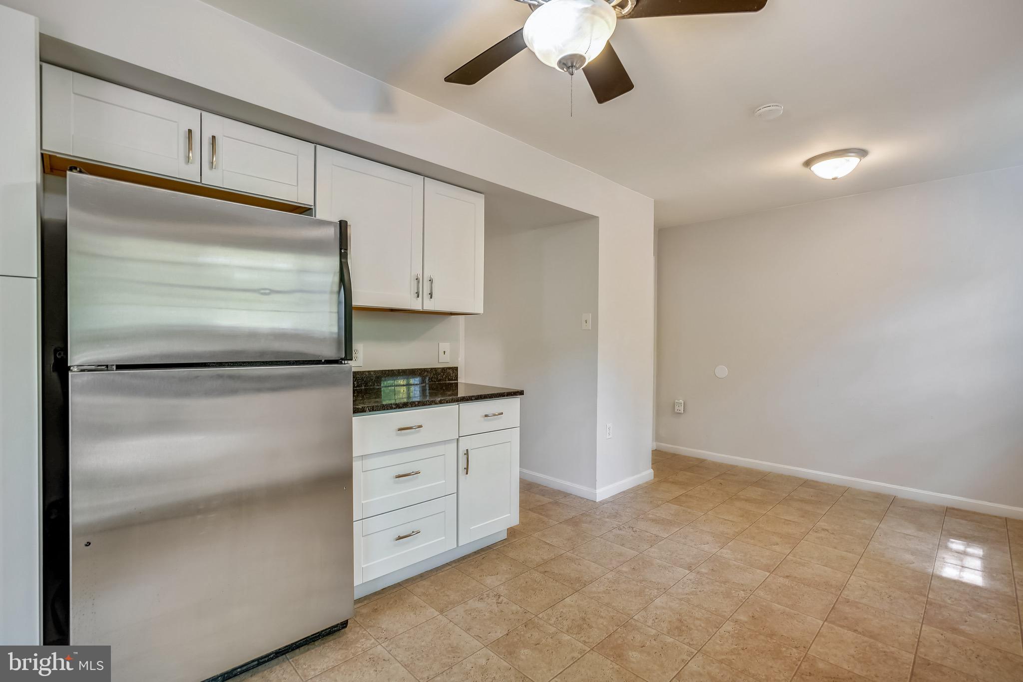 OLD COUNTY ESTATES - Residential