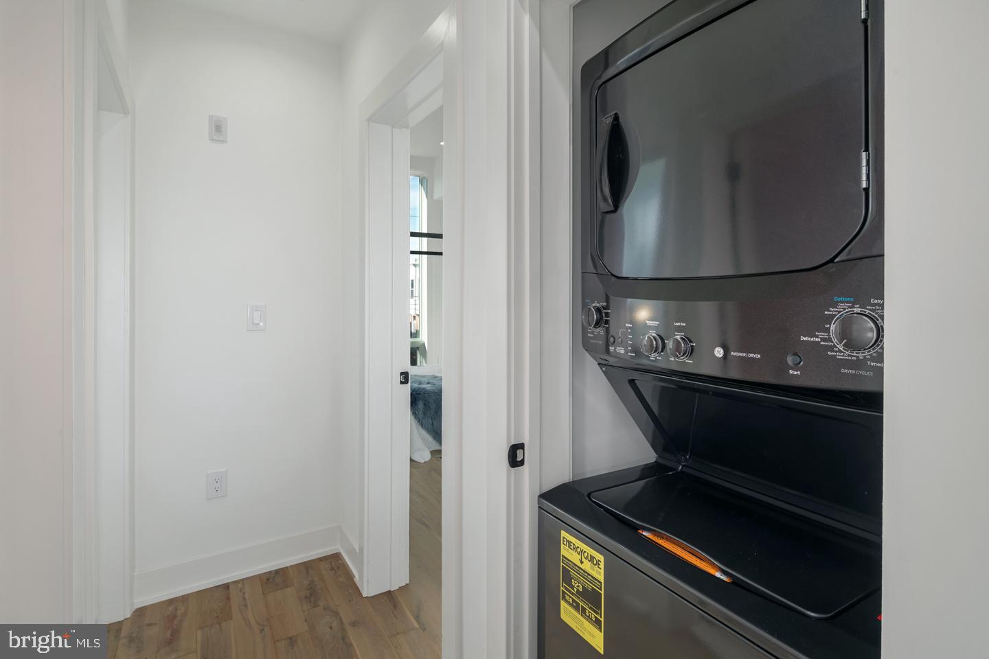 POINT BREEZE - Residential Lease