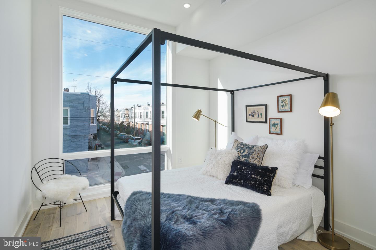 POINT BREEZE - Residential Lease