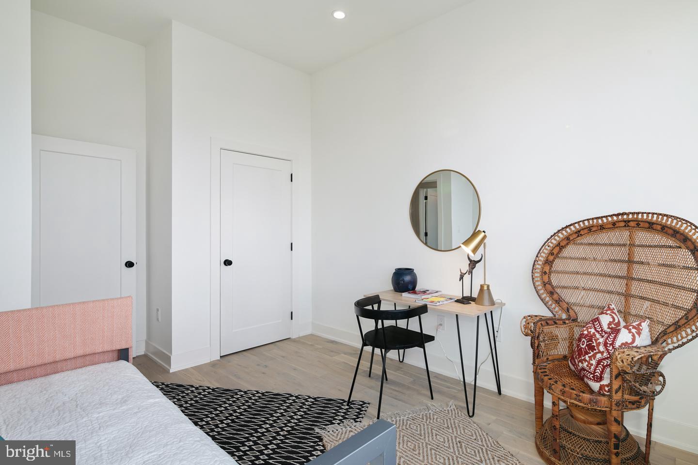 POINT BREEZE - Residential Lease