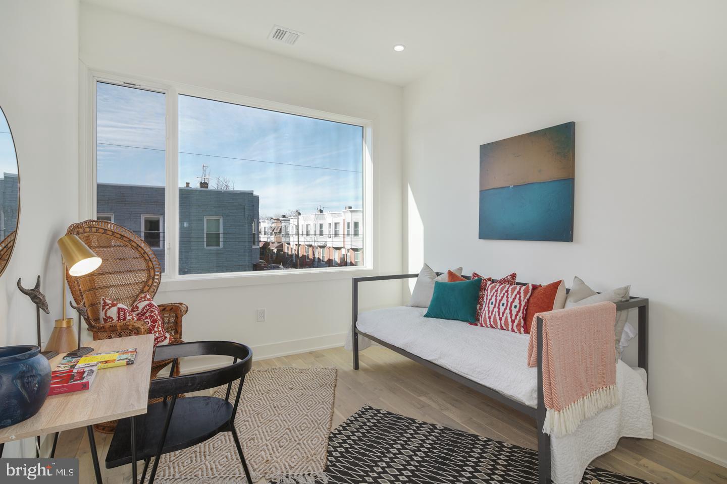 POINT BREEZE - Residential Lease