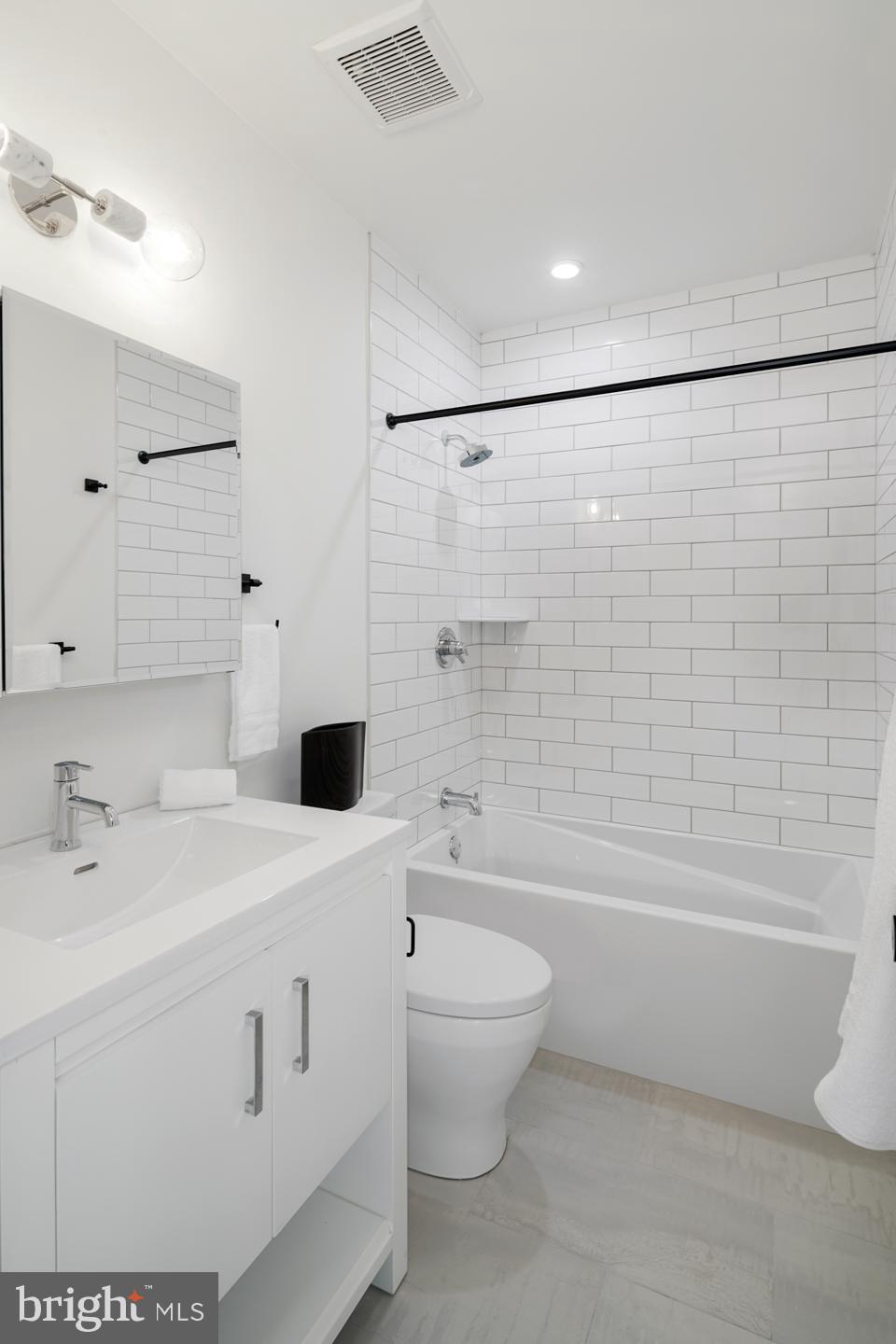 POINT BREEZE - Residential Lease