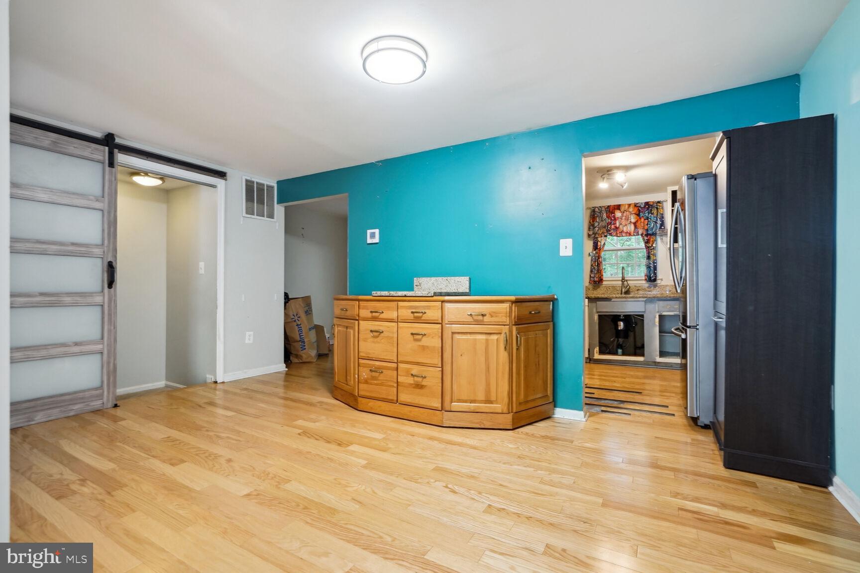 BURKE CENTRE - Residential