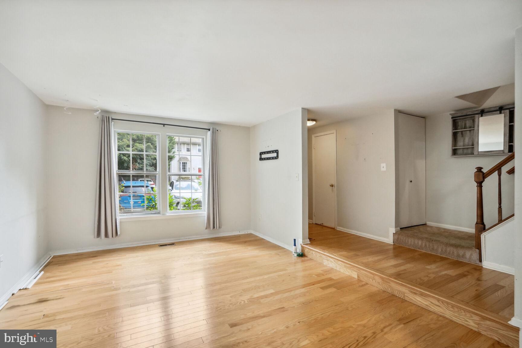 BURKE CENTRE - Residential