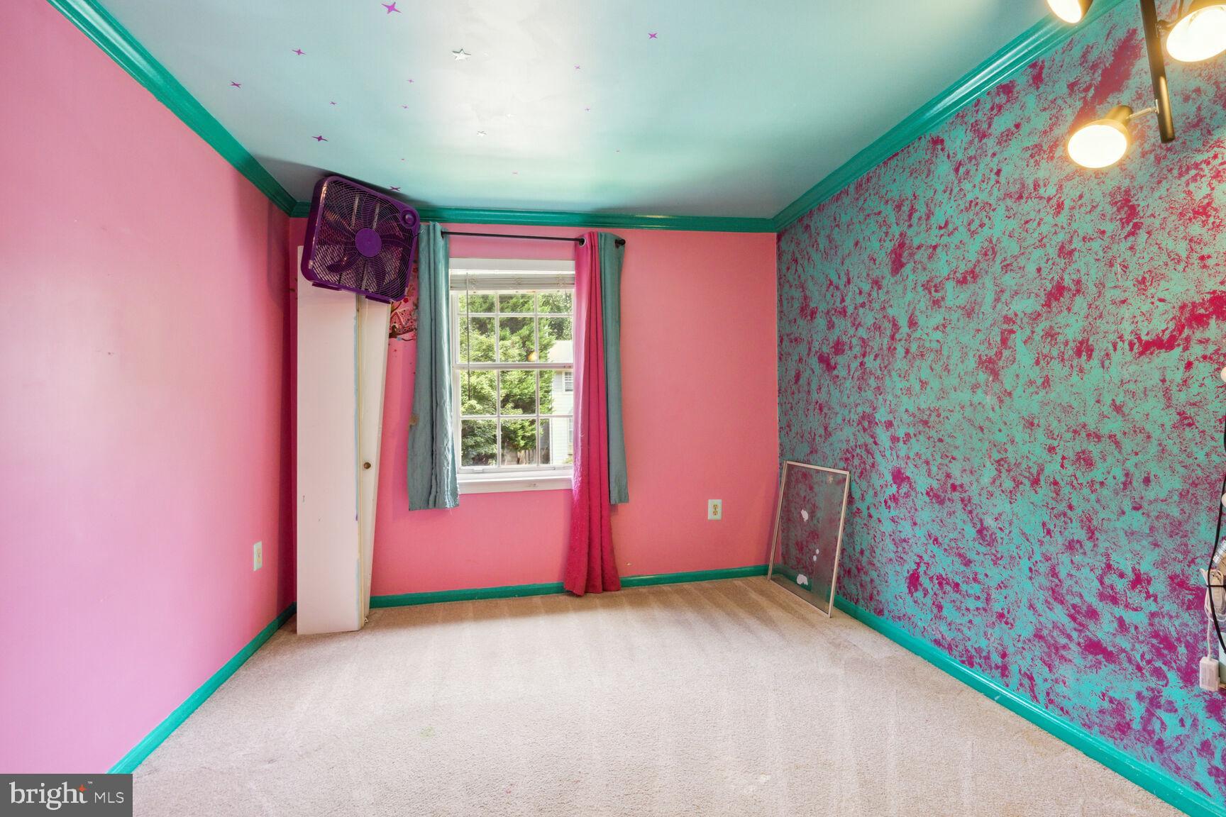 BURKE CENTRE - Residential