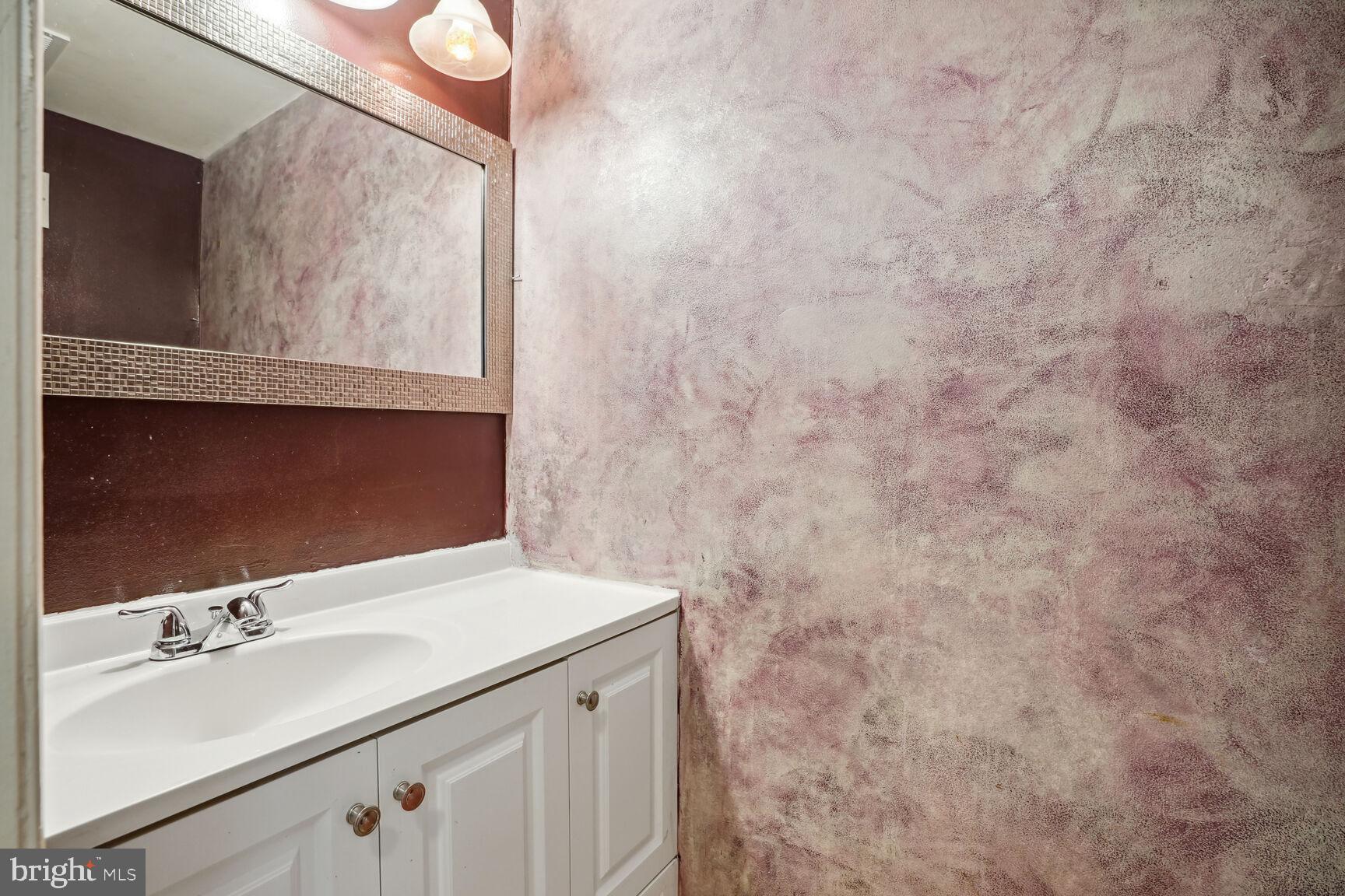 BURKE CENTRE - Residential