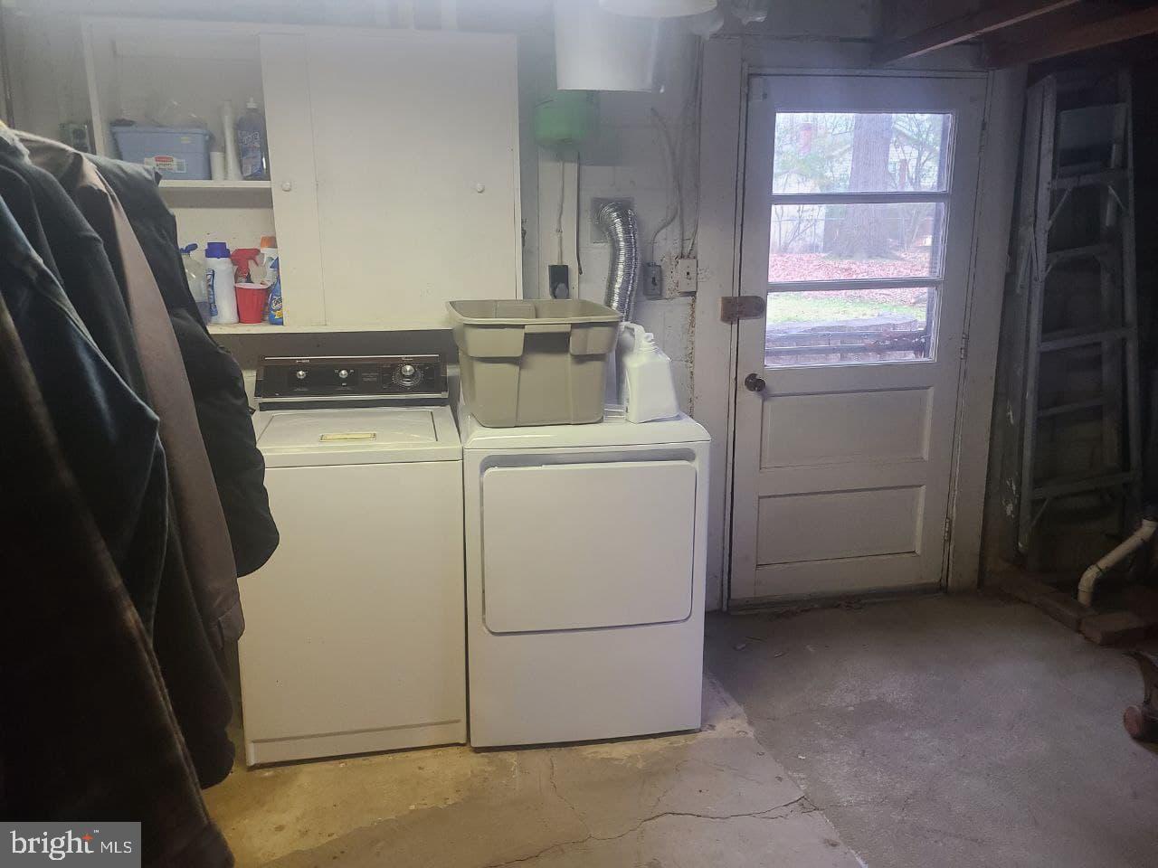 HILLMEADE MANOR - Residential