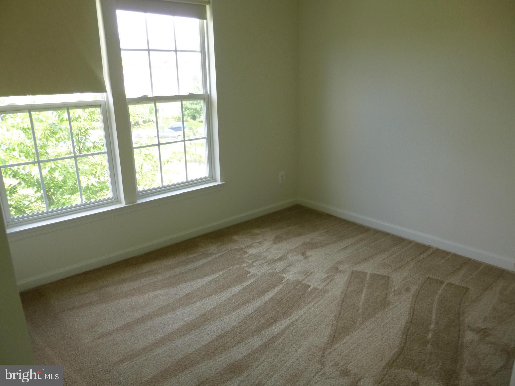 PORT POTOMAC - Residential