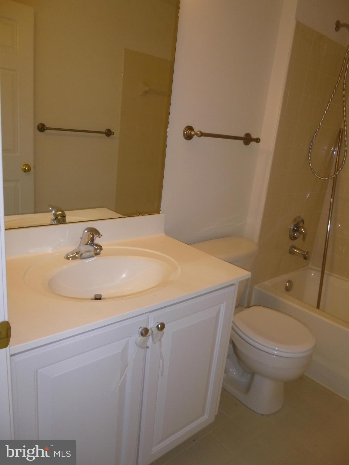 PORT POTOMAC - Residential