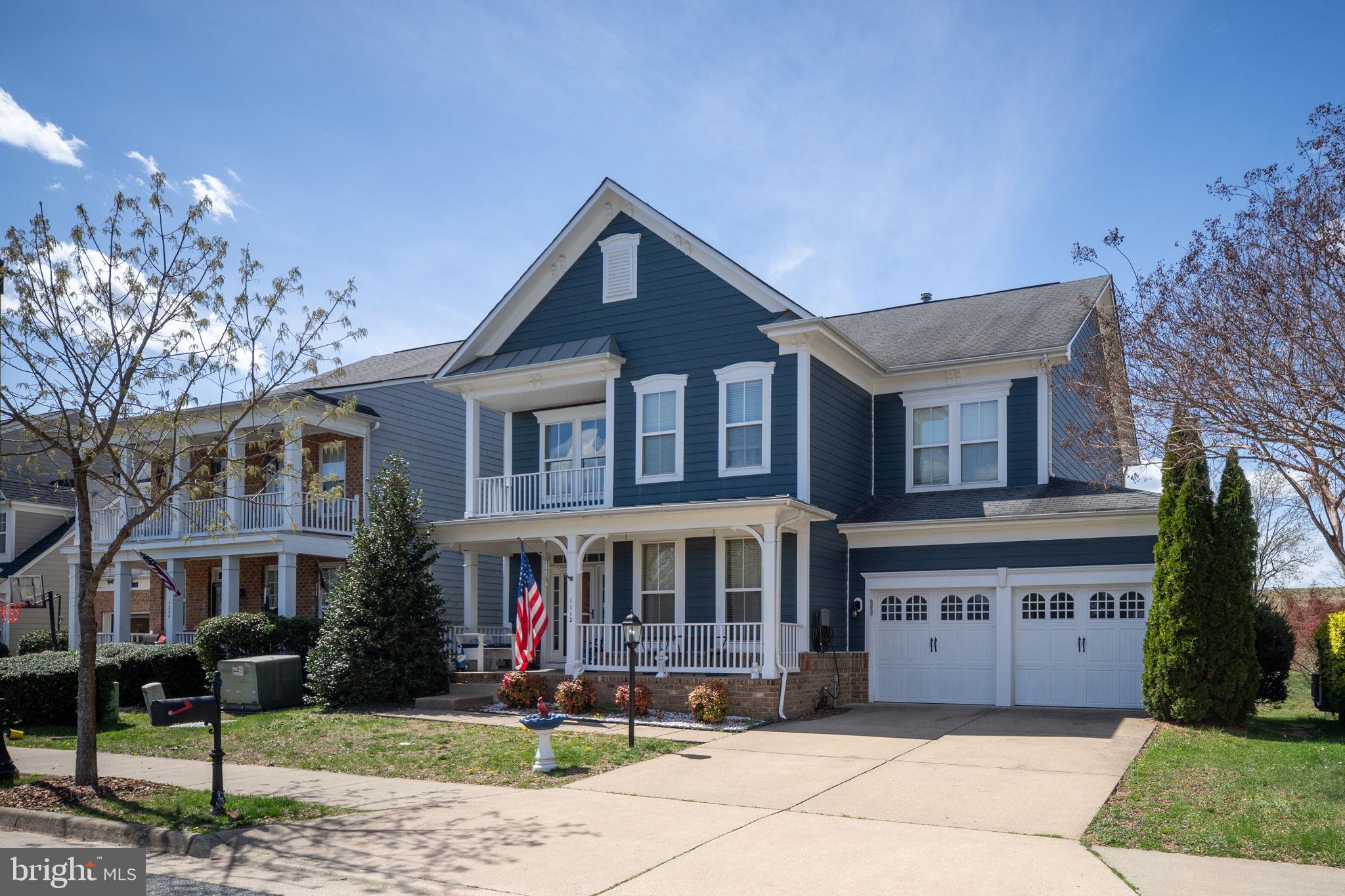 1112 PICKETT STREET