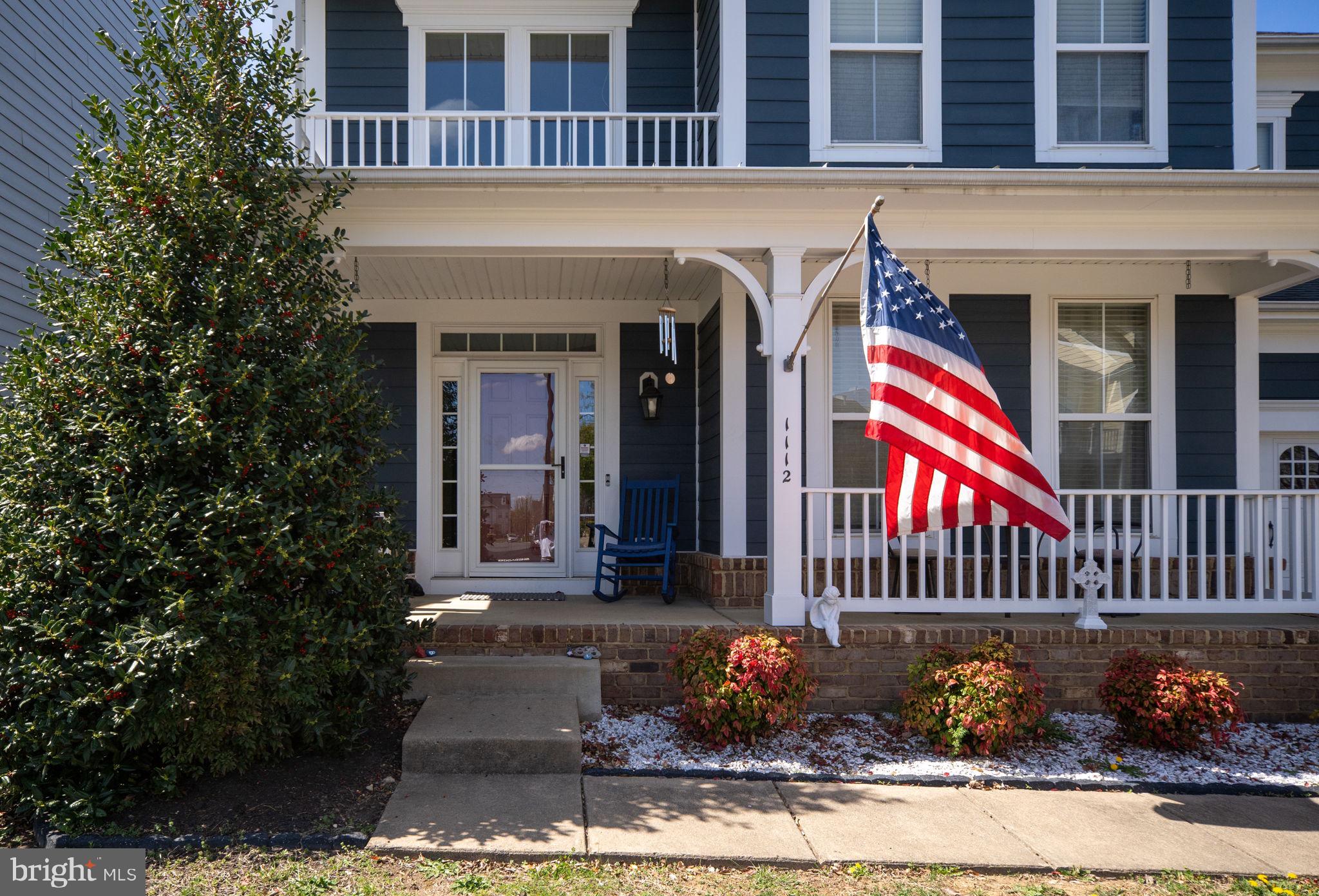 1112 PICKETT STREET
