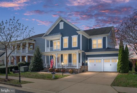 1112 PICKETT STREET FREDERICKSBURG VA 22401