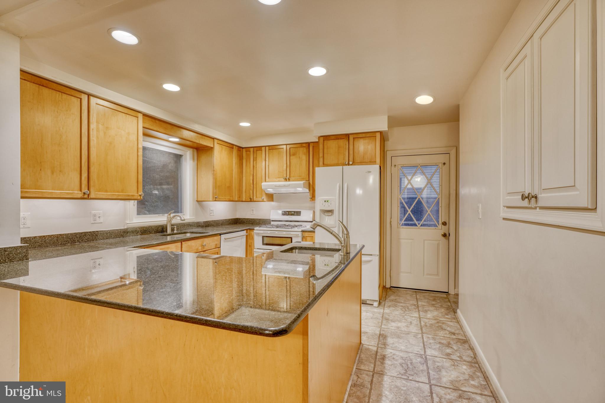 LUTHERVILLE - Residential