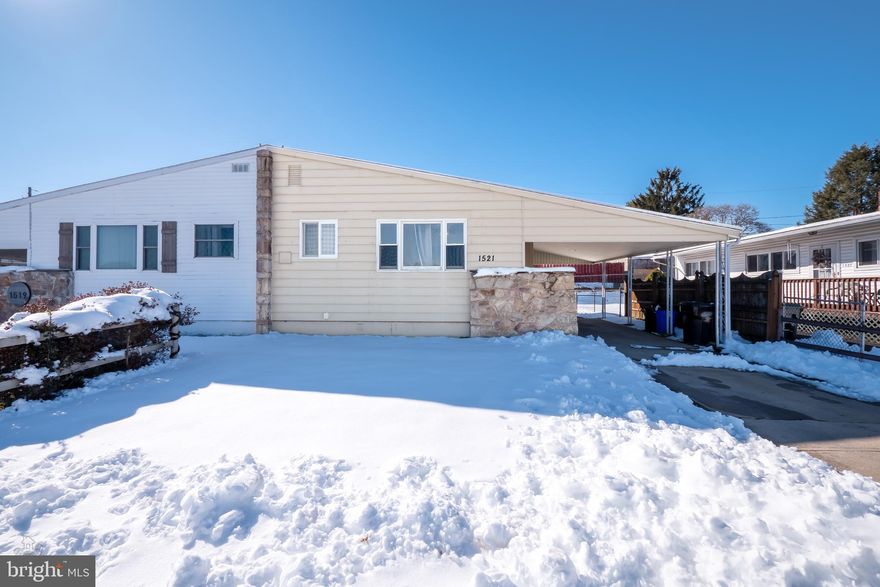 Welcome to 1521 Elayne Street. This homes boosts a open floor plan with a large living room and in eat in kitchen. With 3 ample sized bedrooms and a bathroom on the main level this home has it all. Recently refinished hardwood floors throughout and newer granite counters there is nothing to do, but move in. This charming, well maintained home is a must see!!