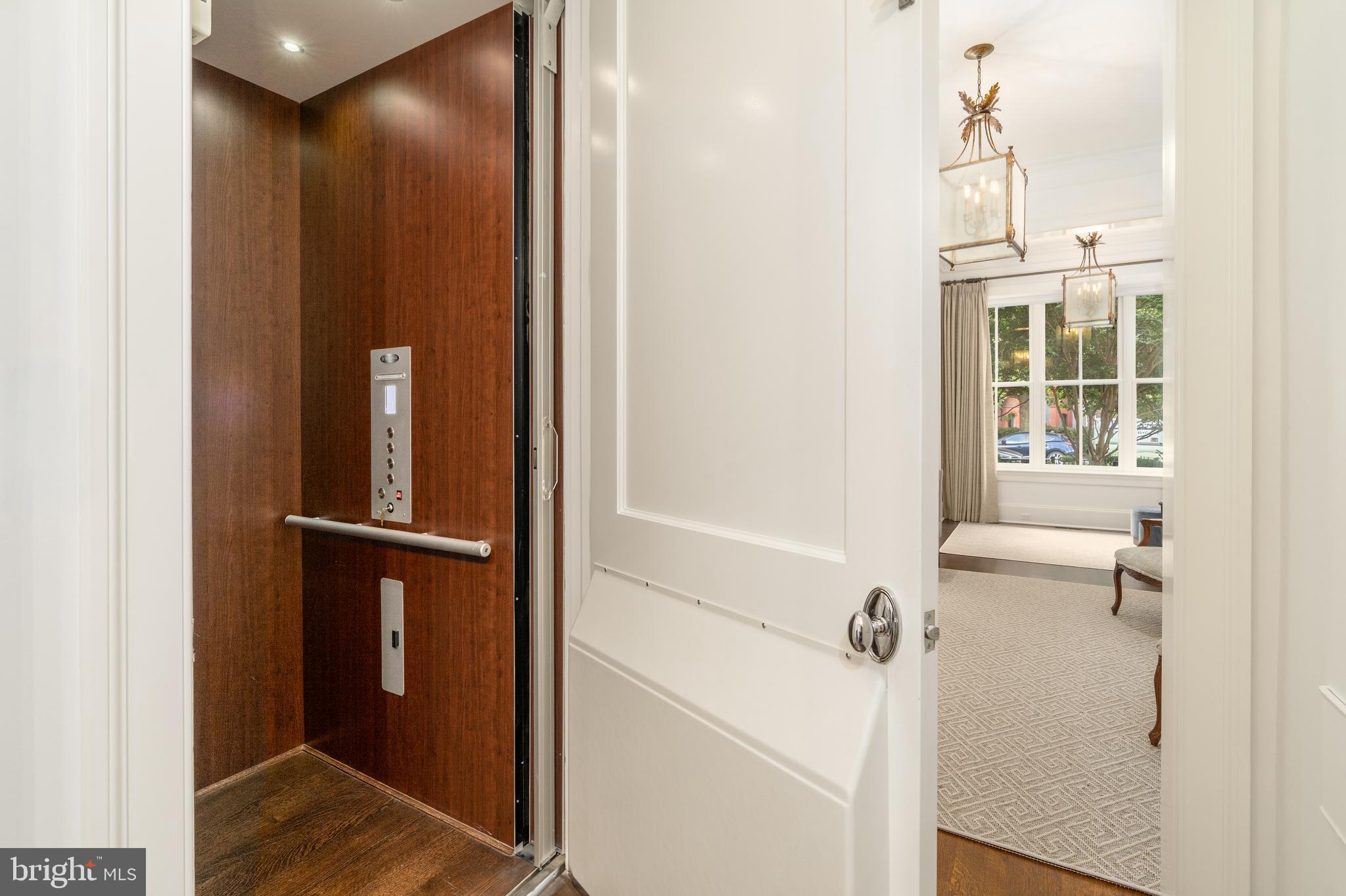 DUPONT CIRCLE - Residential