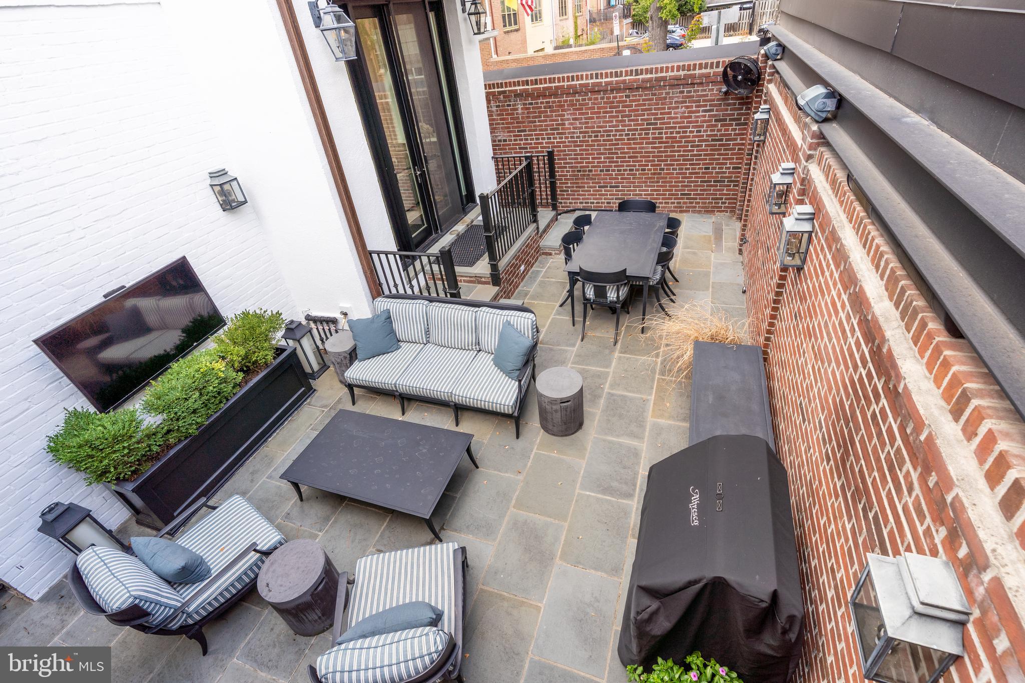 DUPONT CIRCLE - Residential