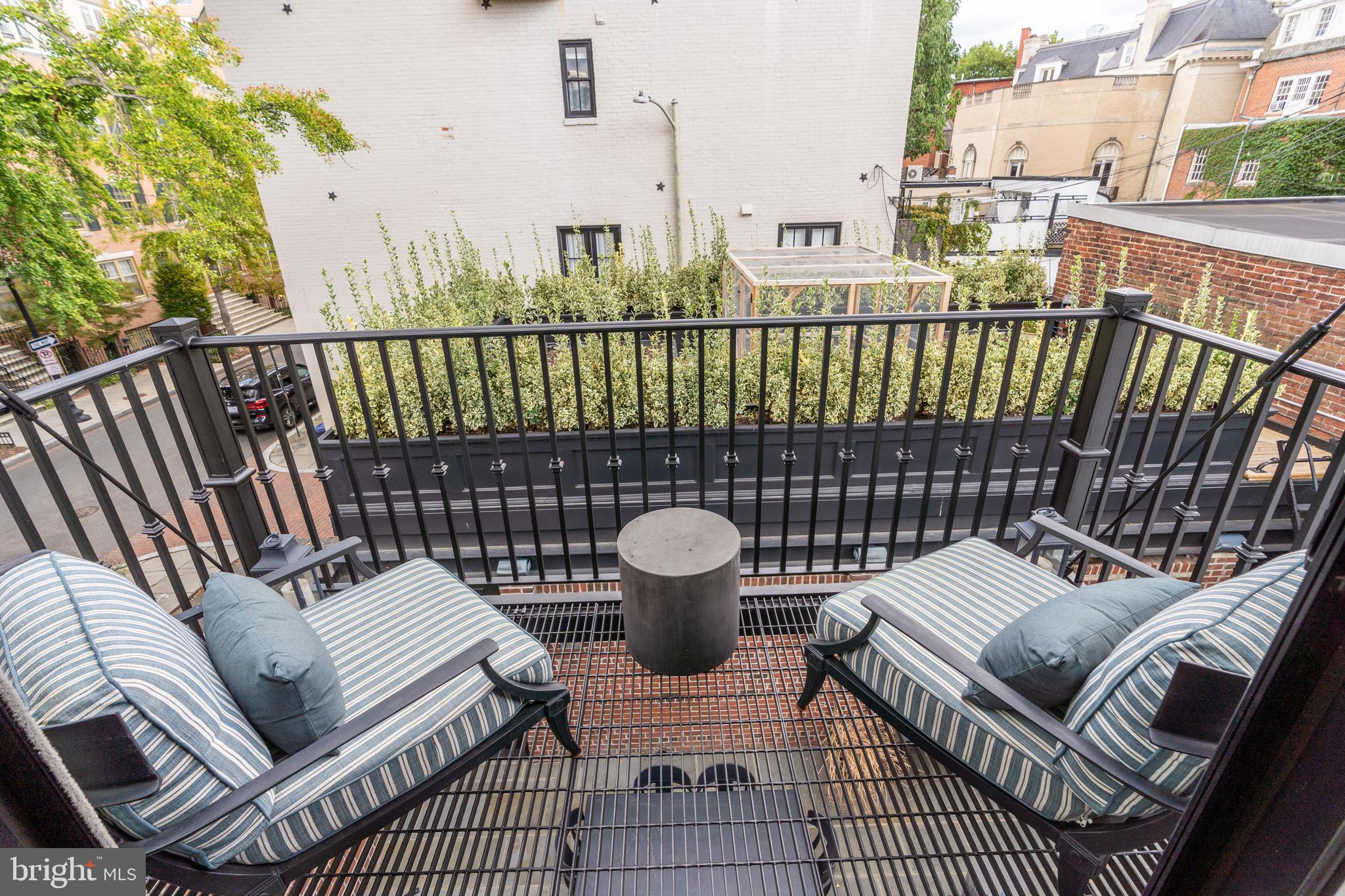 DUPONT CIRCLE - Residential