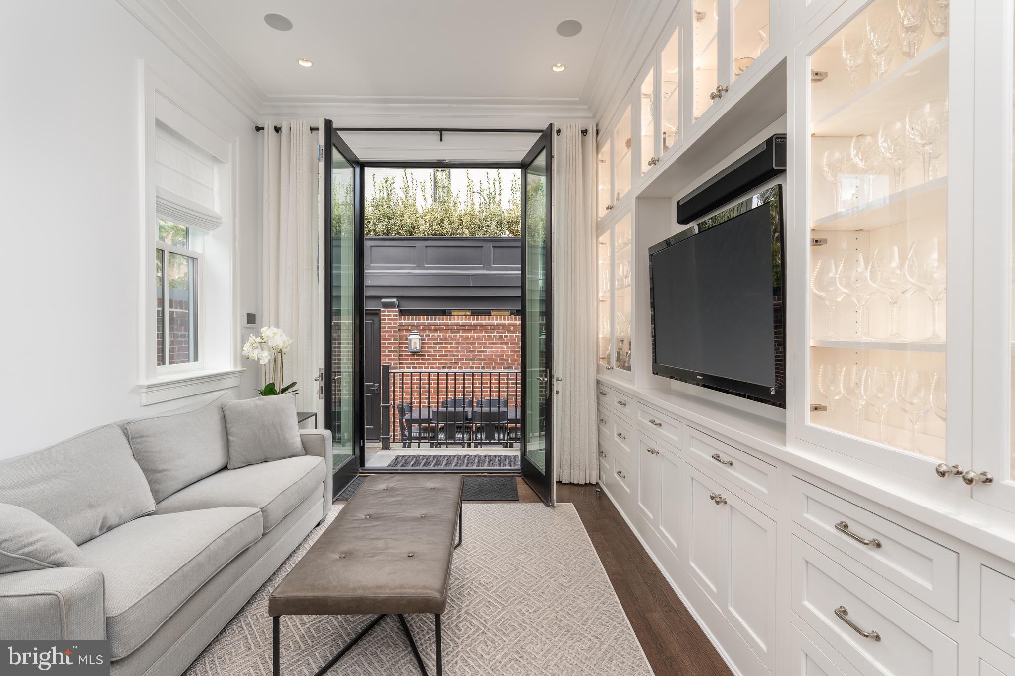 DUPONT CIRCLE - Residential