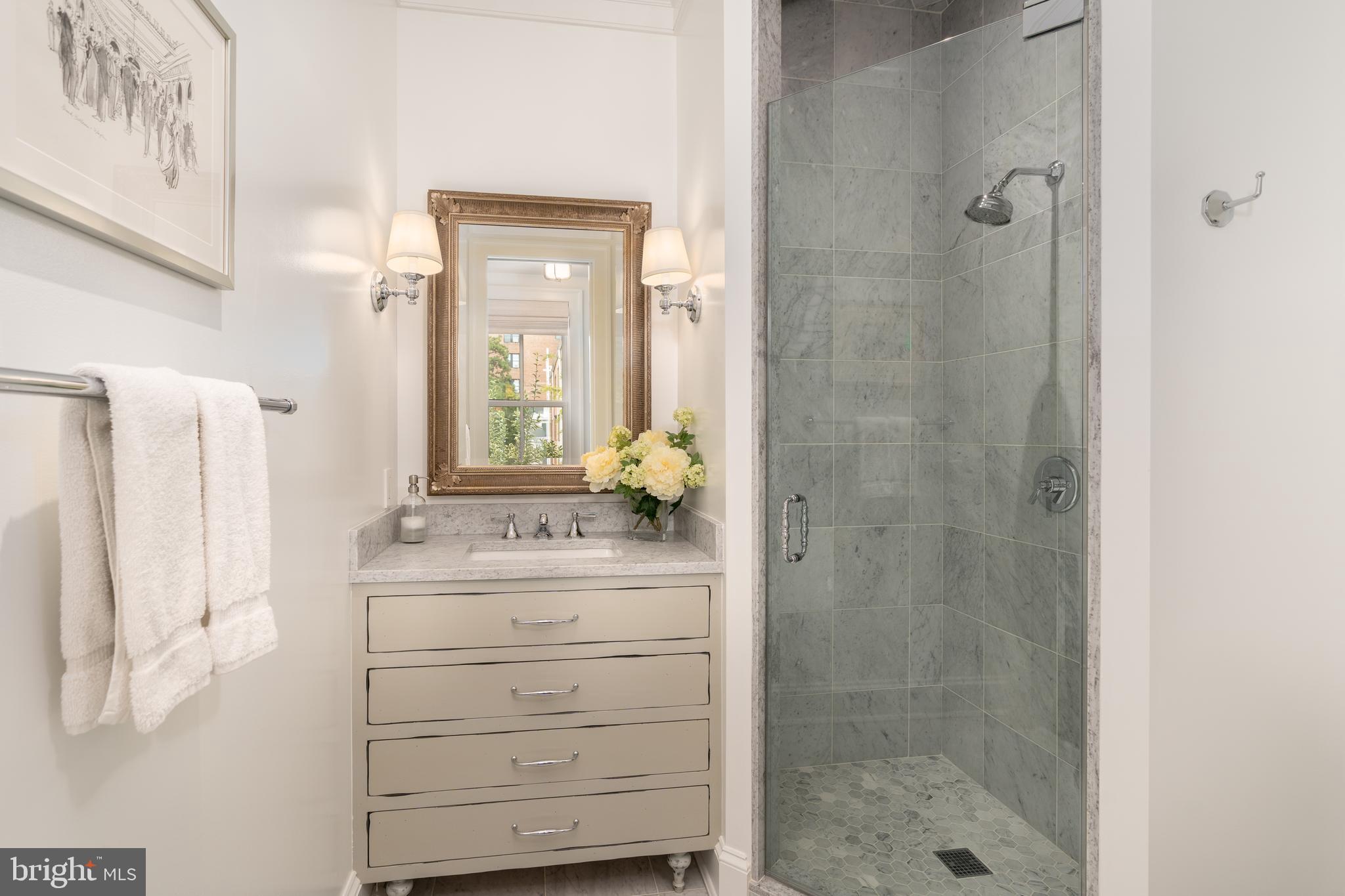 DUPONT CIRCLE - Residential