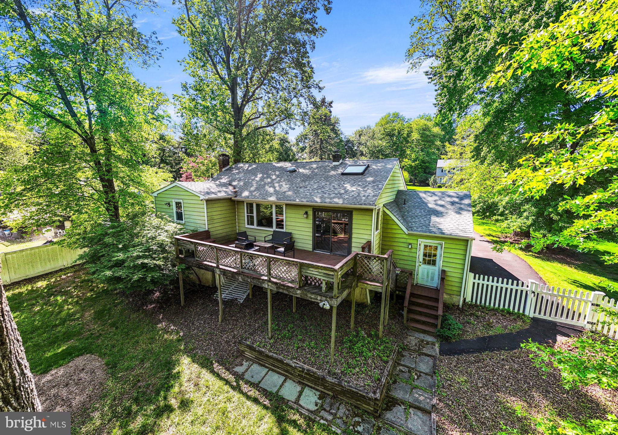 CHURCHVILLE MANOR - Residential