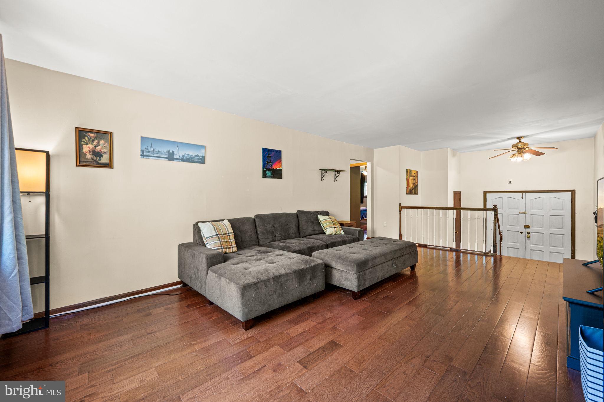 CHURCHVILLE MANOR - Residential