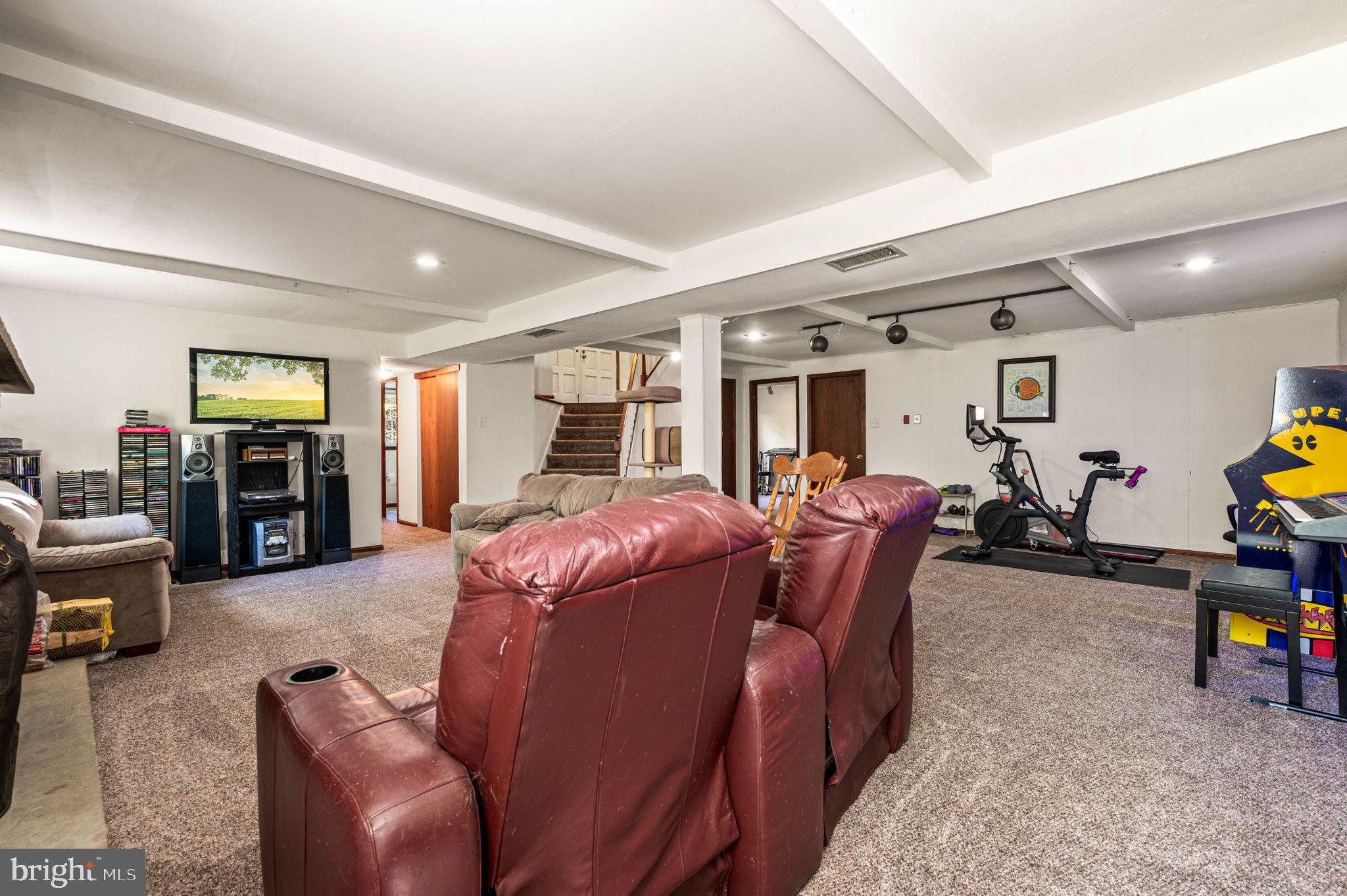 CHURCHVILLE MANOR - Residential
