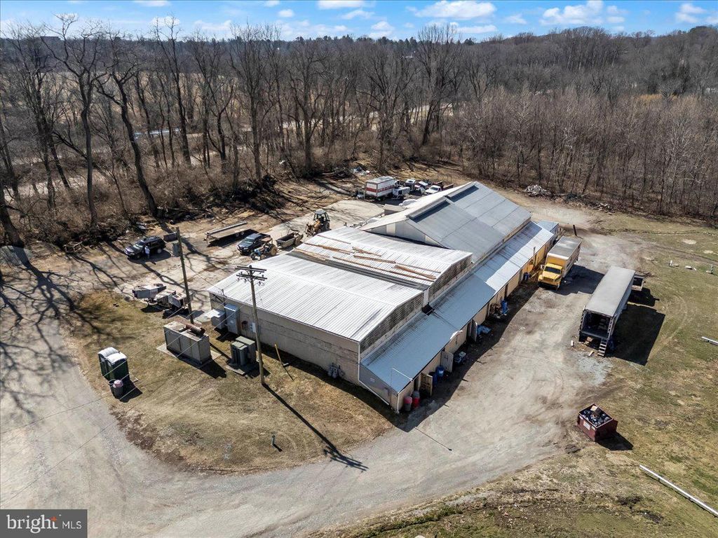 Photo of 501 N Walnut Road, KENNETT SQUARE, PA 19348 (MLS # PACT2093022)