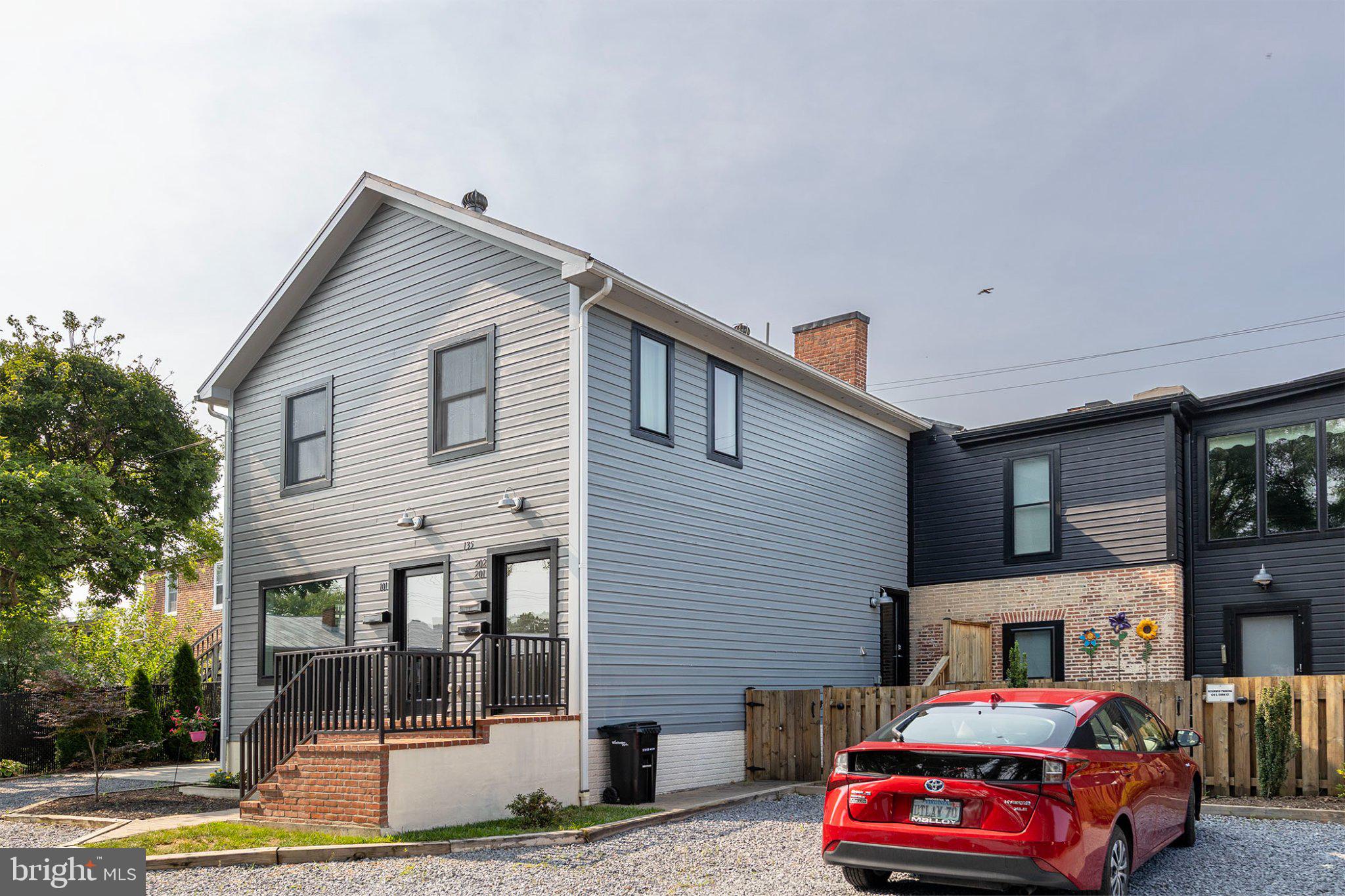 135 S KENT STREET 202