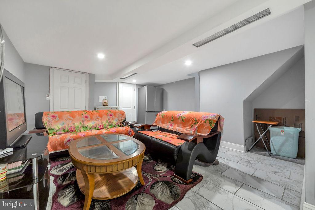 STONEHURST - Residential