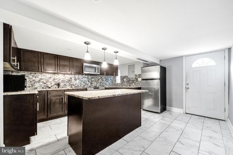 418 HAMPDEN ROAD UPPER DARBY PA 19082