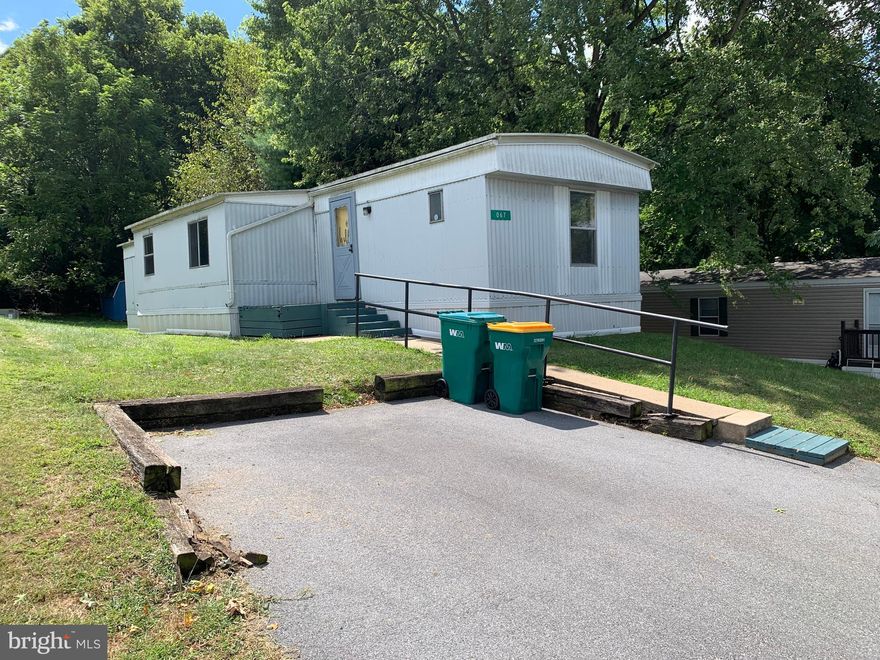 Move-In Ready with Updates! * This 2 Bedroom, 2 Bath Manufactured Home is Ready for its New Owner * Featuring a Resealed Roof and Updated PEX Plumbing, it Offers Peace of Mind along with Modern Convenience * Step Inside to a Large Living Room that Includes a Cozy Library or Office Nook * Perfect for Working from Home or Relaxing with a Good Book * Enjoy Meals in the Dining Room or at the Curved Breakfast Bar * The Split Bedroom Floor Plan Provides Added Privacy * And the Large Primary Suite Features a Walk-in Closet and Private Bath * Outside, You’ll Find 2 Car Off-street Parking and a Storage Shed for all Your Extras * With Thoughtful Updates and a Comfortable Layout, this Home is Truly Move-in Ready—Just Bring Your Belongings and Settle In * So Don't Wait - See it Today!