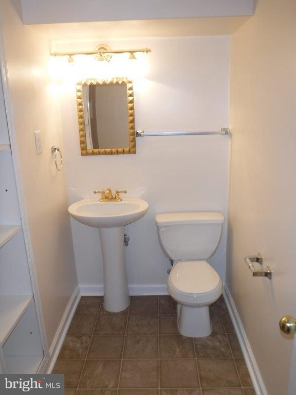 DALE CITY - Residential Lease