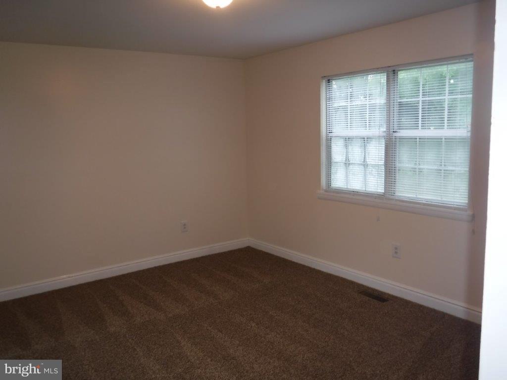 DALE CITY - Residential Lease