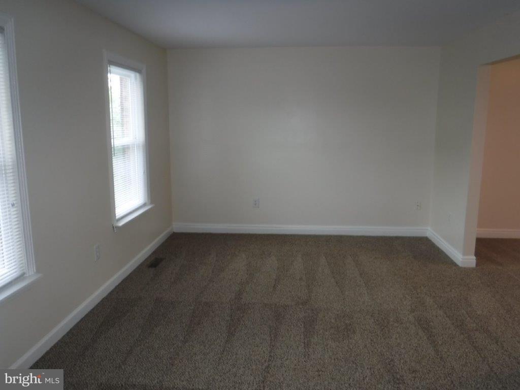 DALE CITY - Residential Lease