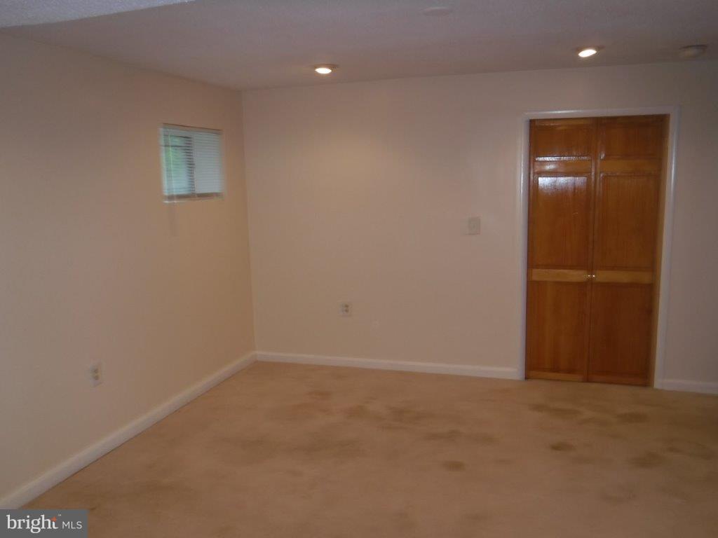 DALE CITY - Residential Lease