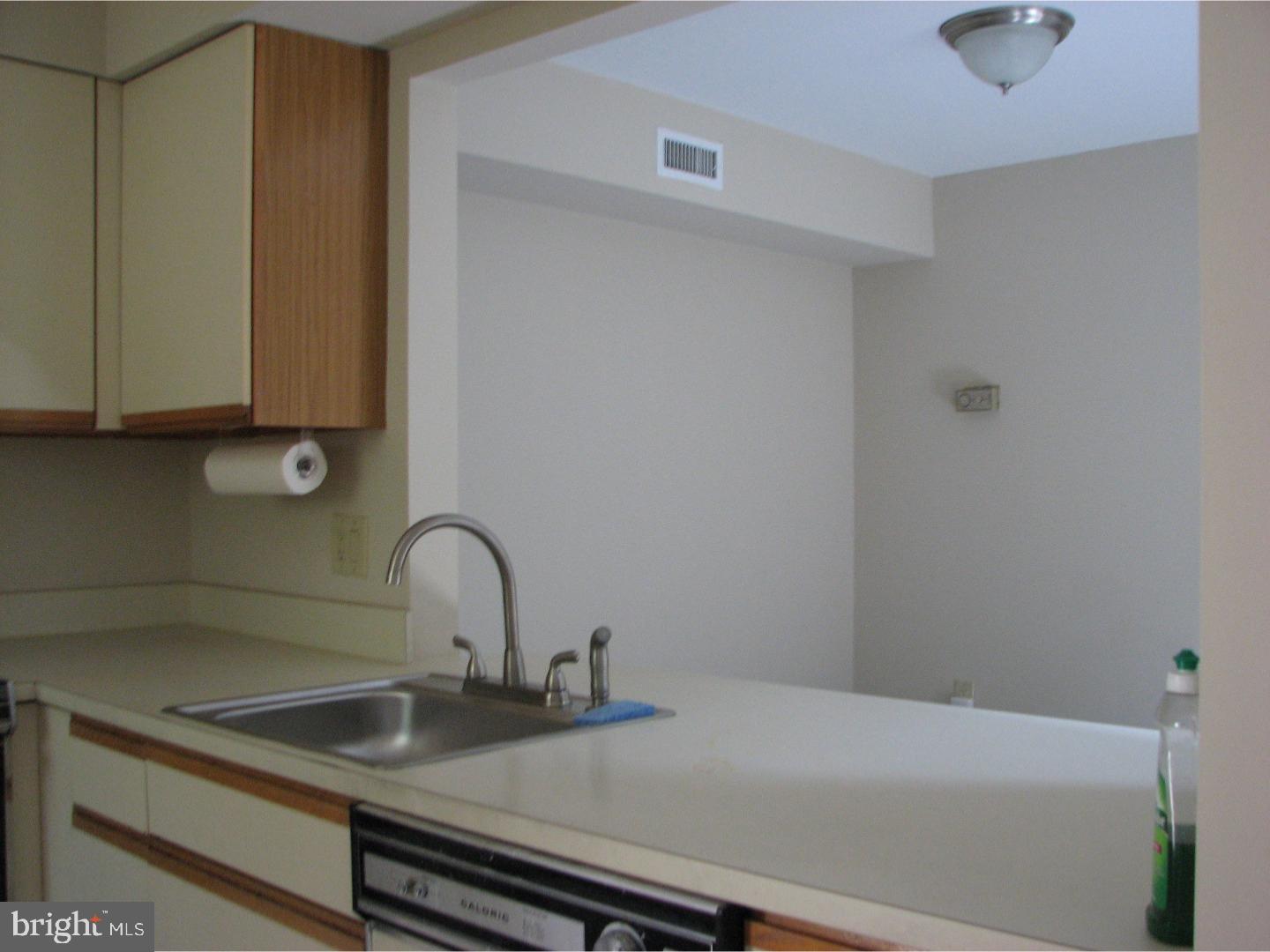 SOCIETY PL - Residential